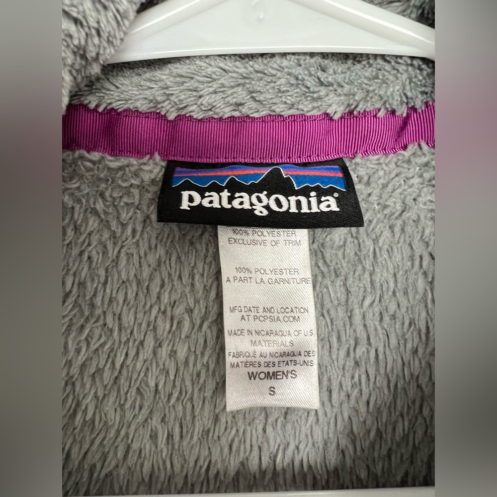 Patagonia  |  Women's Re-Tool Snap-T® Fleece Pullover - Picture 5 of 7